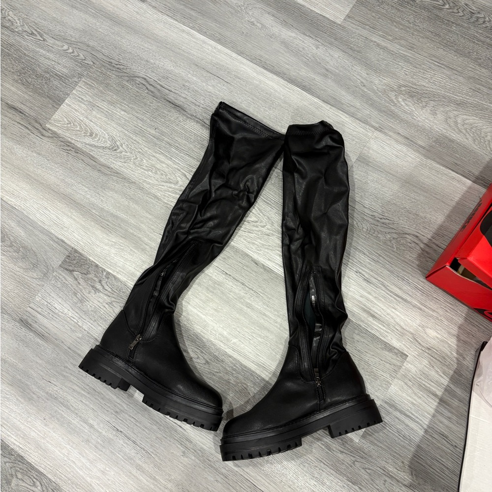 PrettyLittleThing Black Over-the-Knee Boots